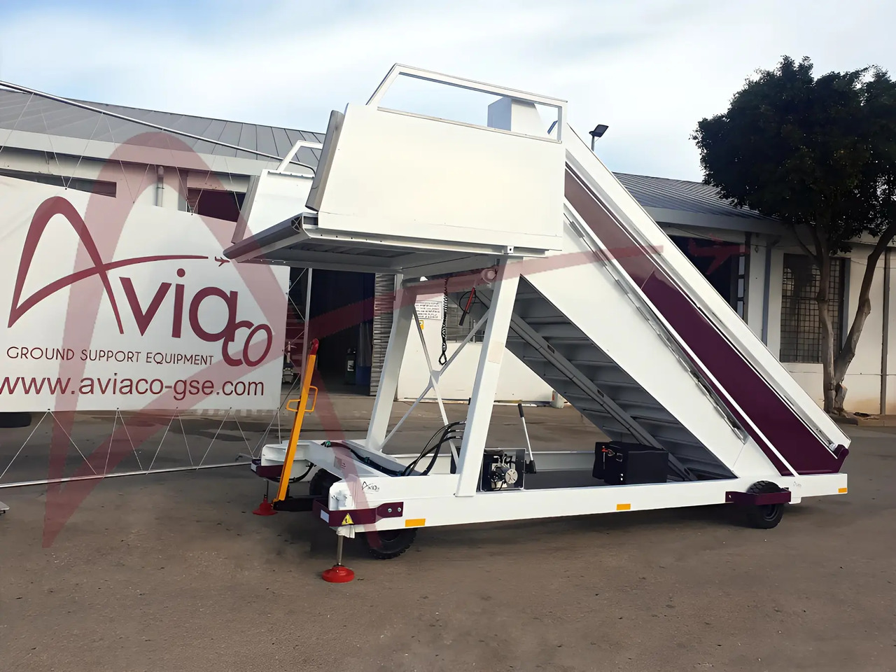 TLD ABT480 - Пассажирский трап: фото 1 TLD ABT480 - Пассажирский трап: фото 1