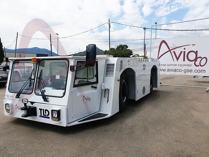TLD TMX-450 - Аэродромный тягач: фото 2 TLD TMX-450 - Аэродромный тягач: фото 2
