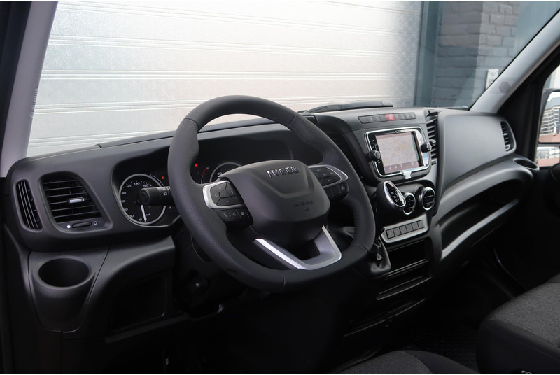 Iveco Daily 35S18HV 3.0 L2H2 BPM VRIJ/ AUT/ LED/ CAMERA/ NAVI/ CLIMA - Цельнометаллический фургон: фото 2 Iveco Daily 35S18HV 3.0 L2H2 BPM VRIJ/ AUT/ LED/ CAMERA/ NAVI/ CLIMA - Цельнометаллический фургон: фото 2