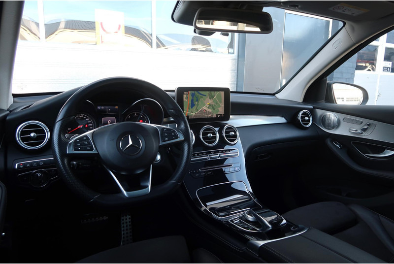 Mercedes-Benz GLC 350 d 4MATIC Premium Plus AMG/ PANO/ AIRM/ MEMORY/ 360/ BURMESTER/ ACC/ TREKHAAK - Внедорожник: фото 2 Mercedes-Benz GLC 350 d 4MATIC Premium Plus AMG/ PANO/ AIRM/ MEMORY/ 360/ BURMESTER/ ACC/ TREKHAAK - Внедорожник: фото 2