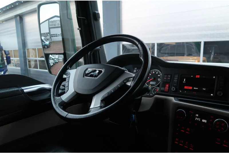 MAN TGX TGX 33.640 6X4 /RETARDER/ HYDRAULIK/ ALCOA'S/ LED/ ETC! - Тягач: фото 2 MAN TGX TGX 33.640 6X4 /RETARDER/ HYDRAULIK/ ALCOA'S/ LED/ ETC! - Тягач: фото 2