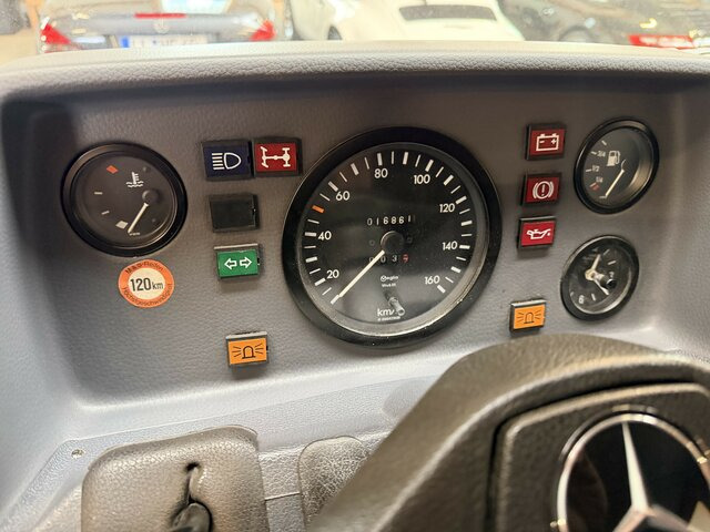 MERCEDES-BENZ T1 310 Bremer Doka perfekt!... - Фургон с закрытым кузовом, Коммунальная/ Специальная техника: фото 4 MERCEDES-BENZ T1 310 Bremer Doka perfekt!... - Фургон с закрытым кузовом, Коммунальная/ Специальная техника: фото 4