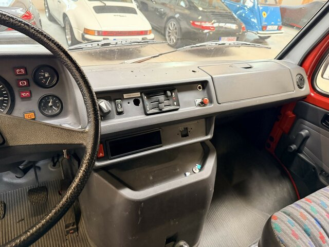 MERCEDES-BENZ T1 310 Bremer Doka perfekt!... - Фургон с закрытым кузовом, Коммунальная/ Специальная техника: фото 5 MERCEDES-BENZ T1 310 Bremer Doka perfekt!... - Фургон с закрытым кузовом, Коммунальная/ Специальная техника: фото 5