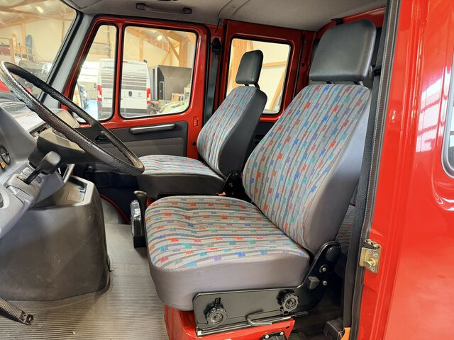 MERCEDES-BENZ T1 310 Bremer Doka perfekt!... - Фургон с закрытым кузовом, Коммунальная/ Специальная техника: фото 3 MERCEDES-BENZ T1 310 Bremer Doka perfekt!... - Фургон с закрытым кузовом, Коммунальная/ Специальная техника: фото 3