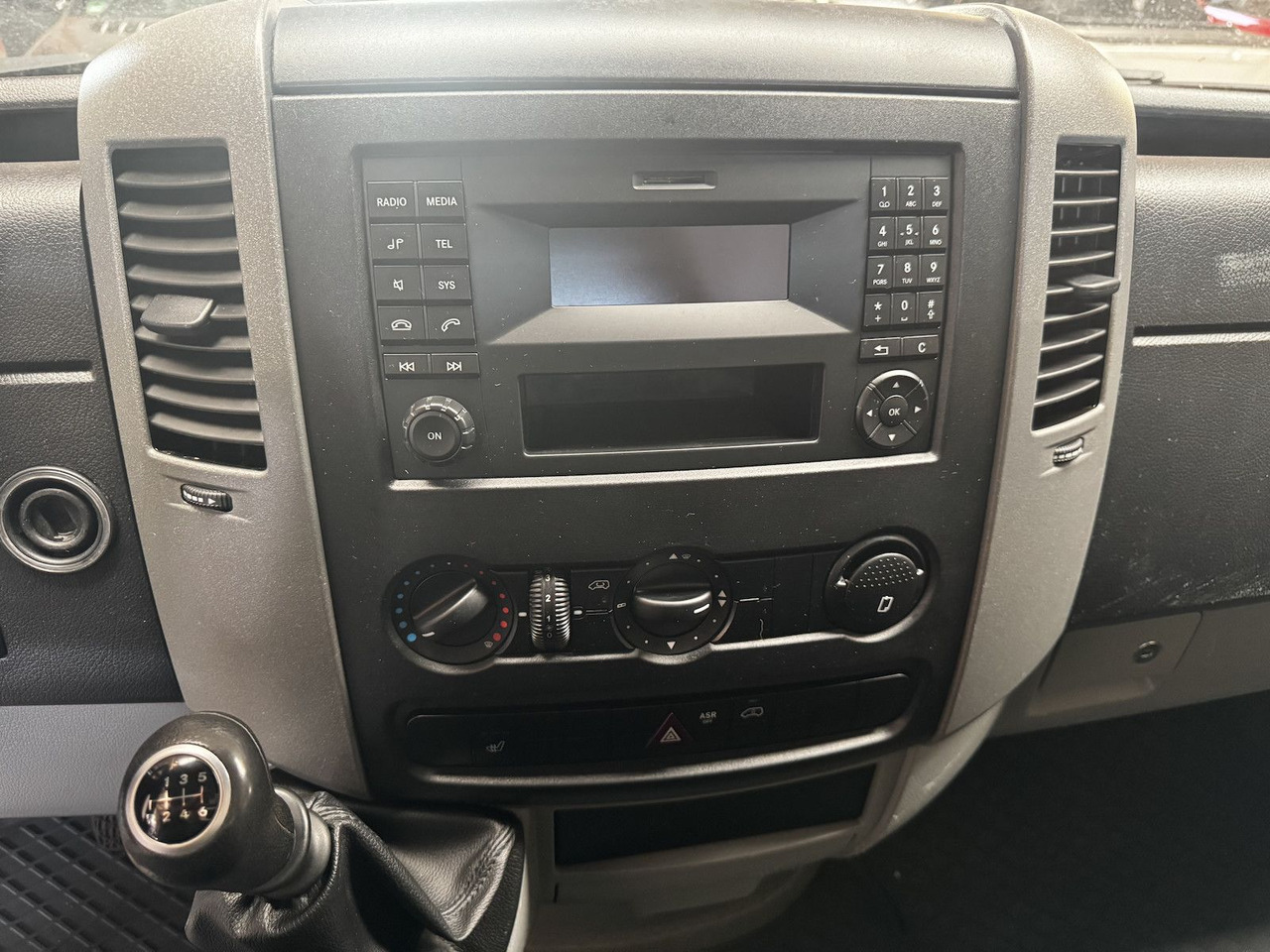 Малотоннажный бортовой грузовик Mercedes-Benz Sprinter 513 CDI 4x4 Allrad Pritsche 3.5t: фото 19