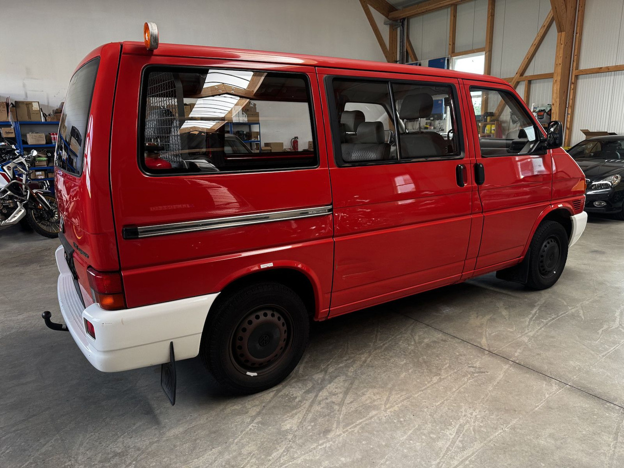 Volkswagen T4 2.5 TDI Syncro 4x4 7-Sitzer 1. Hand! - Пассажирский фургон: фото 5 Volkswagen T4 2.5 TDI Syncro 4x4 7-Sitzer 1. Hand! - Пассажирский фургон: фото 5