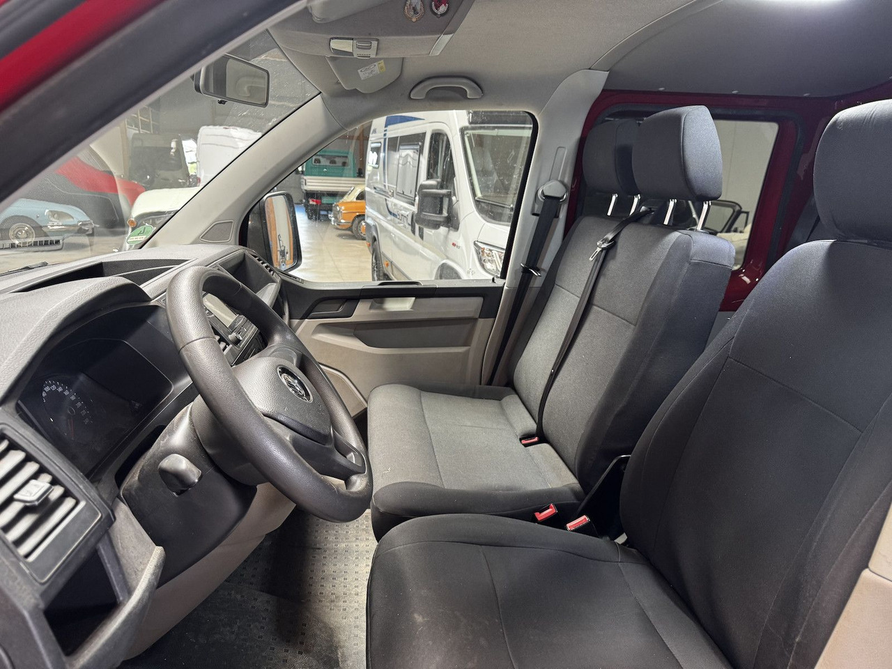 Малотоннажный бортовой грузовик, Грузопассажирский фургон Volkswagen T6 Doka 2.0 TDI 4Motion Klima Webasto: фото 11