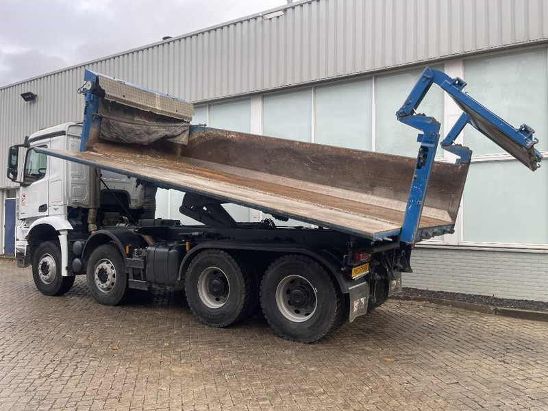 Mercedes-Benz Arocs 4145 8x4 2016 Euro 6 - Самосвал: фото 5 Mercedes-Benz Arocs 4145 8x4 2016 Euro 6 - Самосвал: фото 5