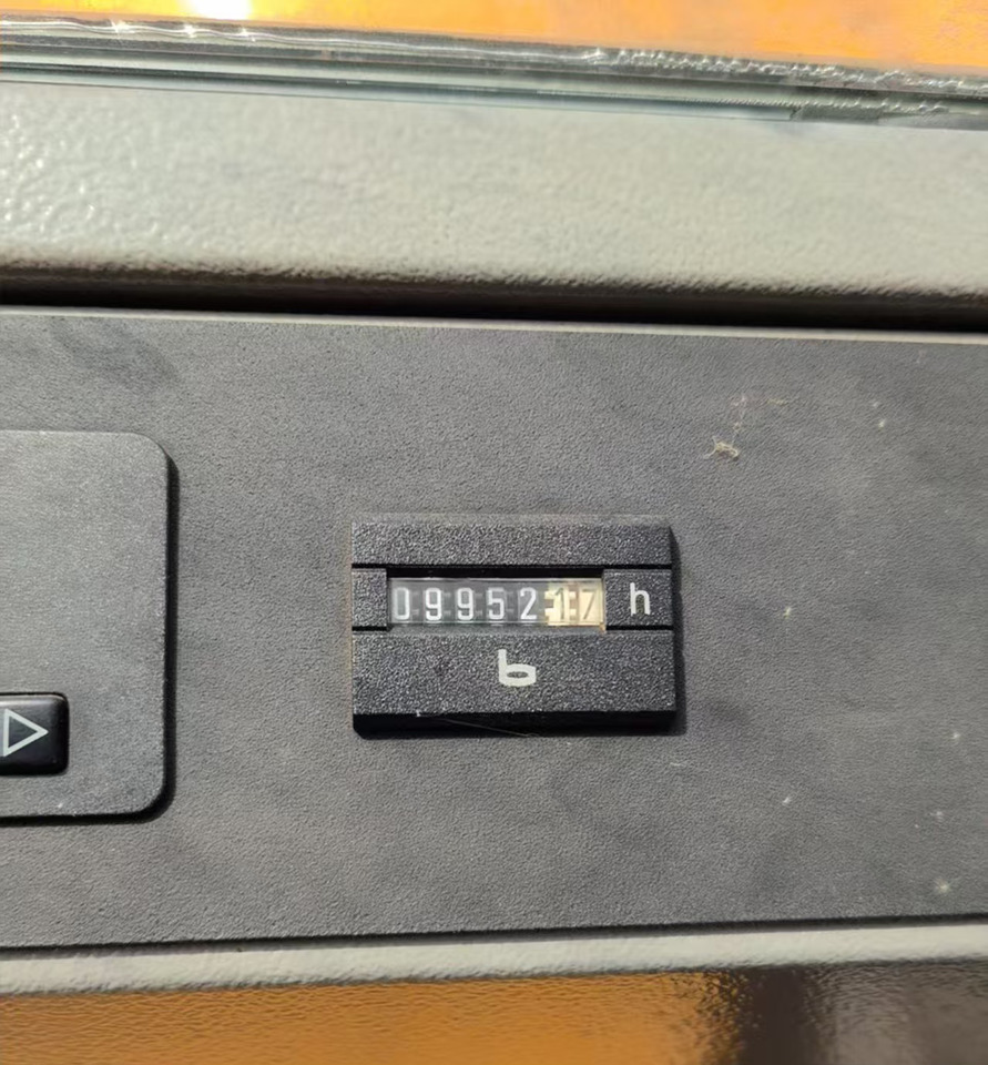 Liebherr LTM1500-8 Used Mobile Crane 500 ton Lifting Hydraulic Truck Crane - Мобильный кран: фото 3 Liebherr LTM1500-8 Used Mobile Crane 500 ton Lifting Hydraulic Truck Crane - Мобильный кран: фото 3