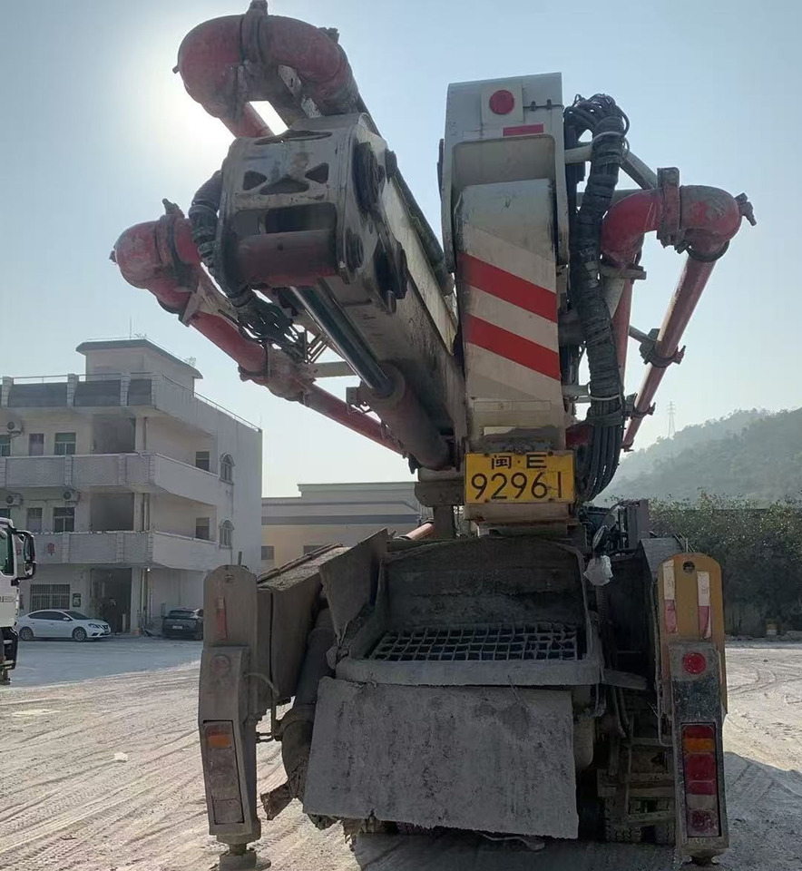XCMG Manufacturer China Concrete Pump Truck HB52V 52m Used Cement Pump Truck Price For Sale - Автобетононасос: фото 4 XCMG Manufacturer China Concrete Pump Truck HB52V 52m Used Cement Pump Truck Price For Sale - Автобетононасос: фото 4