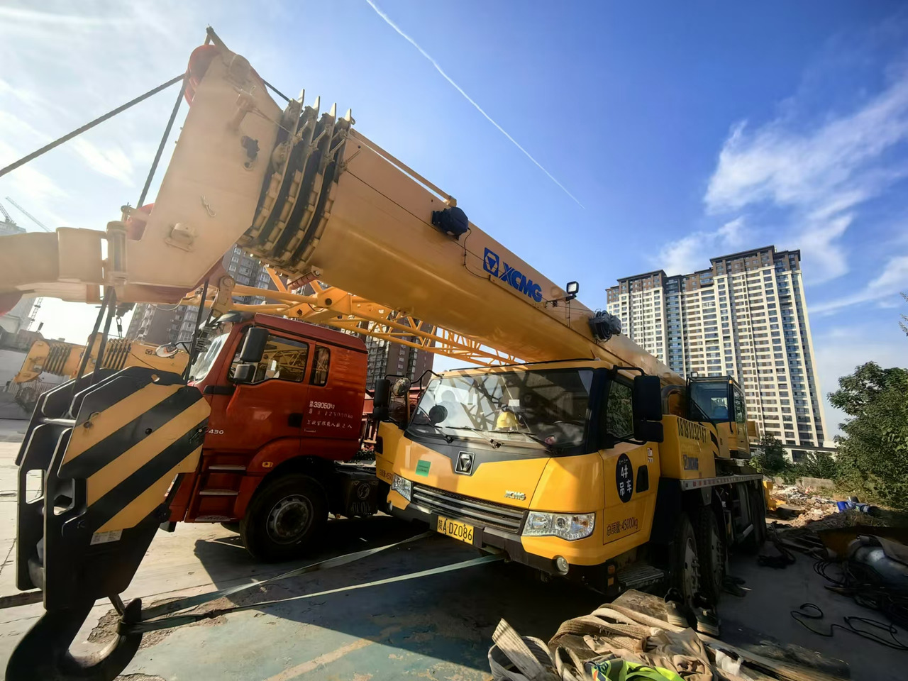 XCMG Official QY55K5C_2 Used Truck Mounted Crane 55ton Mobile Hydraulic Crane Price For Sale - Мобильный кран: фото 2 XCMG Official QY55K5C_2 Used Truck Mounted Crane 55ton Mobile Hydraulic Crane Price For Sale - Мобильный кран: фото 2