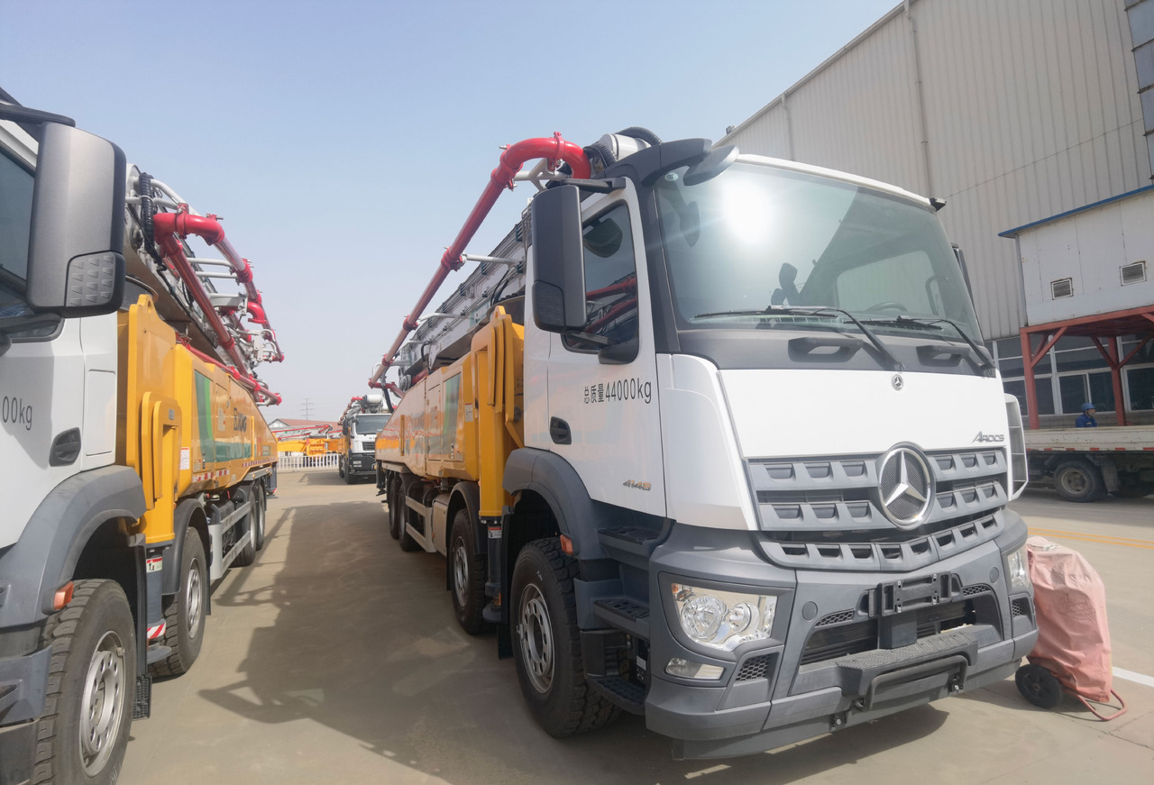 XCMG Official Schwing Concrete Pump HB62V Used Telescopic Concrete Pump Truck Price - Автобетононасос: фото 2 XCMG Official Schwing Concrete Pump HB62V Used Telescopic Concrete Pump Truck Price - Автобетононасос: фото 2