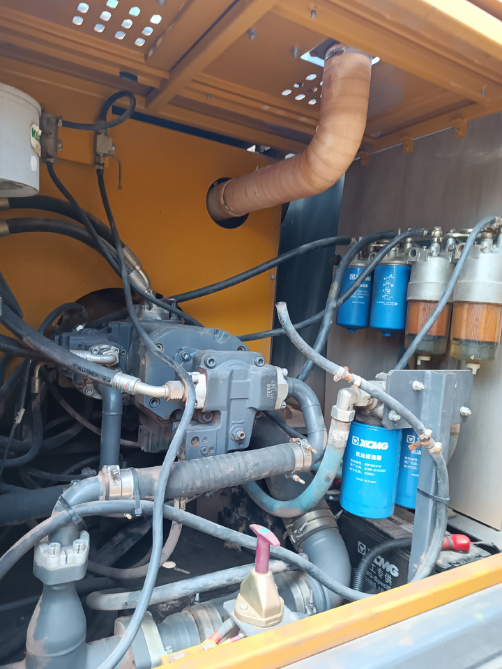 XCMG Official Second Hand 2020 Year XR240E Rotary Drilling Crawler Drilling Machine With Best Sale - Буровая машина: фото 4 XCMG Official Second Hand 2020 Year XR240E Rotary Drilling Crawler Drilling Machine With Best Sale - Буровая машина: фото 4