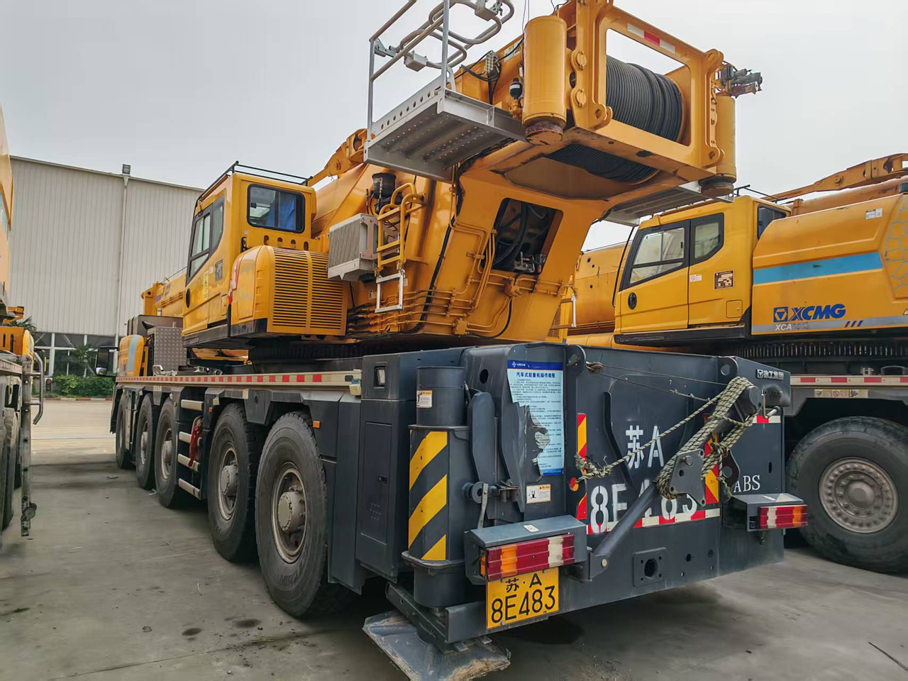 XCMG Official Used Mobile Crane XCA300L8 300Ton 8-Section Truck Crane Hot Sale - Вседорожный кран: фото 4 XCMG Official Used Mobile Crane XCA300L8 300Ton 8-Section Truck Crane Hot Sale - Вседорожный кран: фото 4