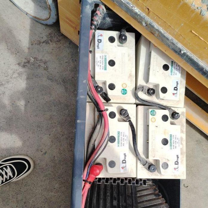 XCMG XG1008HA 10m portable second hand lifting platform scissor lift - Ножничный подъемник: фото 2 XCMG XG1008HA 10m portable second hand lifting platform scissor lift - Ножничный подъемник: фото 2