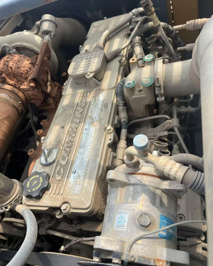 XCMG XR220D mobile crawler rotary drilling rig 25m - Буровая машина: фото 4 XCMG XR220D mobile crawler rotary drilling rig 25m - Буровая машина: фото 4