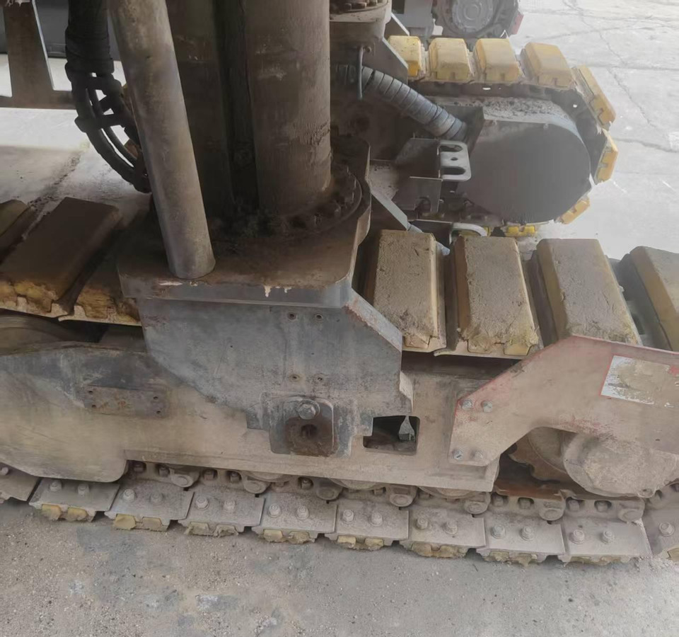 XCMG certified used cold milling planer machine XM200KⅡfor sale - Дорожная фреза: фото 4 XCMG certified used cold milling planer machine XM200KⅡfor sale - Дорожная фреза: фото 4