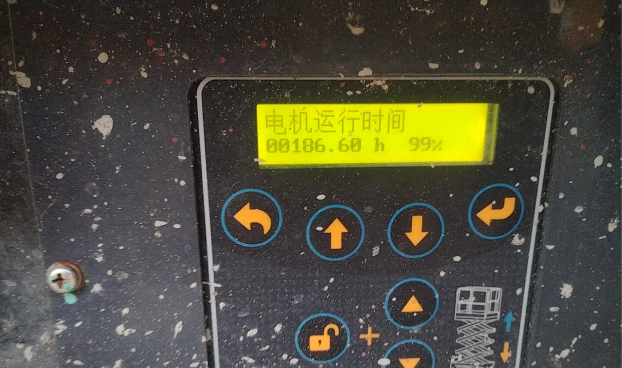 XCMG scissor lift 6m hydraulic Self-propelled scissor lift machine price - Ножничный подъемник: фото 3 XCMG scissor lift 6m hydraulic Self-propelled scissor lift machine price - Ножничный подъемник: фото 3