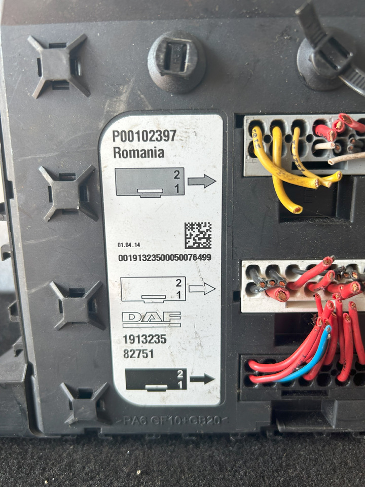 DAF XF 106 FUSE BOX - Предохранитель: фото 3 DAF XF 106 FUSE BOX - Предохранитель: фото 3