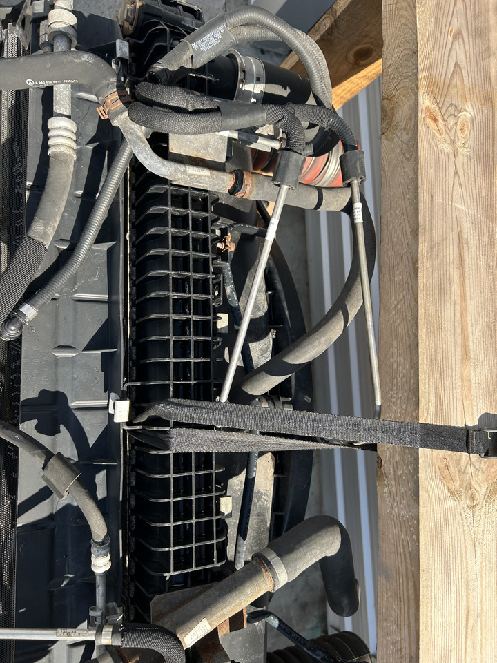 Mercedes ACTROS MP4 COOLERS SET - Холодильная установка: фото 5 Mercedes ACTROS MP4 COOLERS SET - Холодильная установка: фото 5