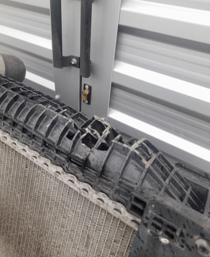 Mercedes-Benz ACTROS MP4 A9605000801 Mercedes-Benz truck - Радиатор для Грузовиков: фото 4 Mercedes-Benz ACTROS MP4 A9605000801 Mercedes-Benz truck - Радиатор для Грузовиков: фото 4