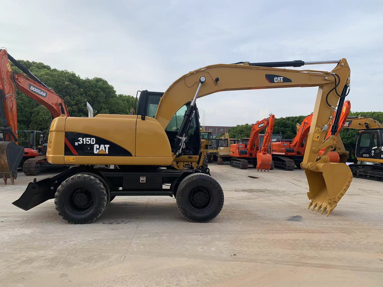 CATERPILLAR Wheeled Excavator CAT M315D2 Excellent Condition Tire Excavator - Колёсный экскаватор: фото 1 CATERPILLAR Wheeled Excavator CAT M315D2 Excellent Condition Tire Excavator - Колёсный экскаватор: фото 1