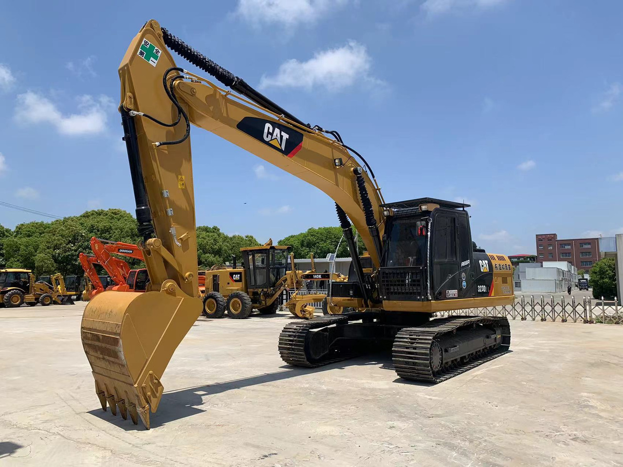 Caterpillar Excavator 320, 323 with Mechanical Engine Mitsubishi S6K - Гусеничный экскаватор: фото 4 Caterpillar Excavator 320, 323 with Mechanical Engine Mitsubishi S6K - Гусеничный экскаватор: фото 4