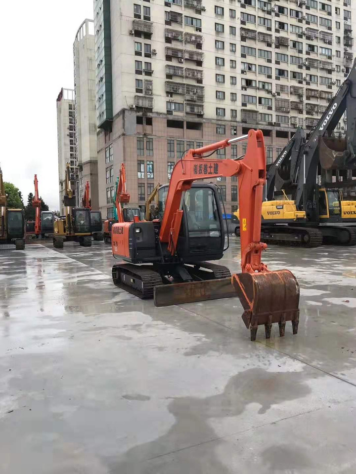 Hitachi 6 ton Hydraulic Excavator ZX60 Good Price - Гусеничный экскаватор: фото 2 Hitachi 6 ton Hydraulic Excavator ZX60 Good Price - Гусеничный экскаватор: фото 2