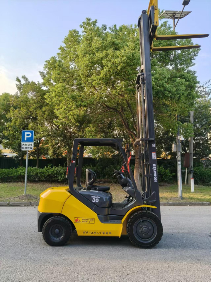 Komatsu Forklift 3 ton Capacity FD30-15, FD30-16, FD30-17 - Дизельный погрузчик: фото 1 Komatsu Forklift 3 ton Capacity FD30-15, FD30-16, FD30-17 - Дизельный погрузчик: фото 1