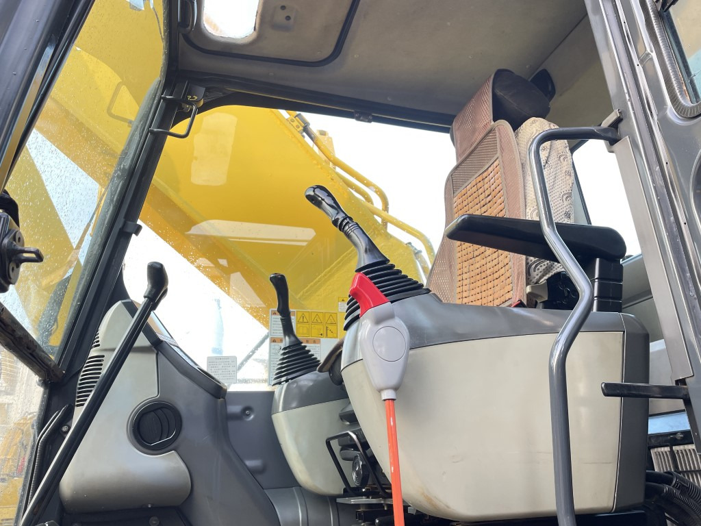 Komatsu PC400 Excavator with Original Color - Гусеничный экскаватор: фото 4 Komatsu PC400 Excavator with Original Color - Гусеничный экскаватор: фото 4