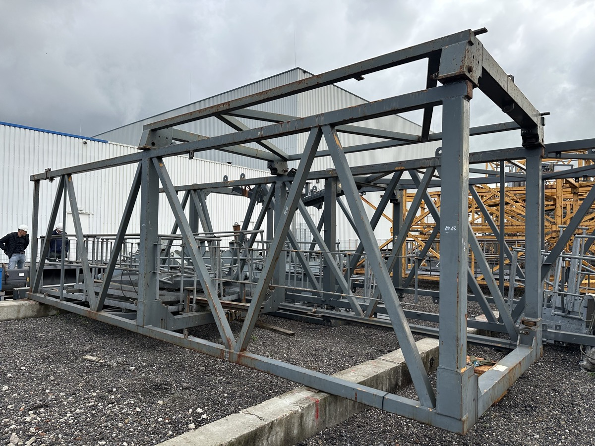 LIEBHERR 256HC/290HC telescopic cage - Строительное оборудование: фото 2 LIEBHERR 256HC/290HC telescopic cage - Строительное оборудование: фото 2