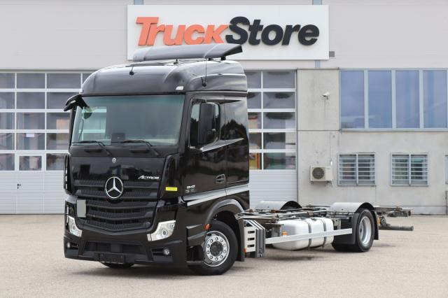Mercedes-Benz Actros 1842 L nR - Грузовик-контейнеровоз/ Сменный кузов: фото 1 Mercedes-Benz Actros 1842 L nR - Грузовик-контейнеровоз/ Сменный кузов: фото 1