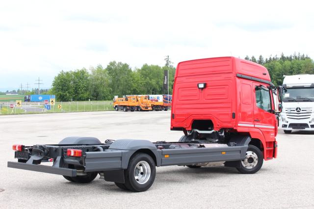 Mercedes-Benz Atego 1223 L nR - Грузовик-шасси: фото 4 Mercedes-Benz Atego 1223 L nR - Грузовик-шасси: фото 4