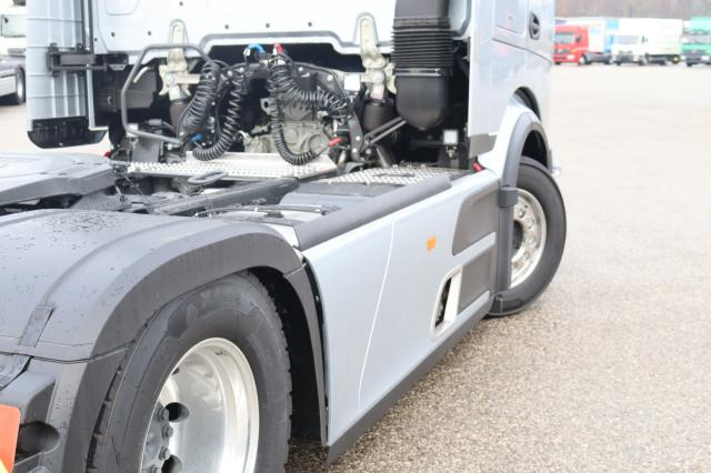 Mercedes-Benz Actros 1853 LS NEUFAHRZEUG - Тягач: фото 5 Mercedes-Benz Actros 1853 LS NEUFAHRZEUG - Тягач: фото 5