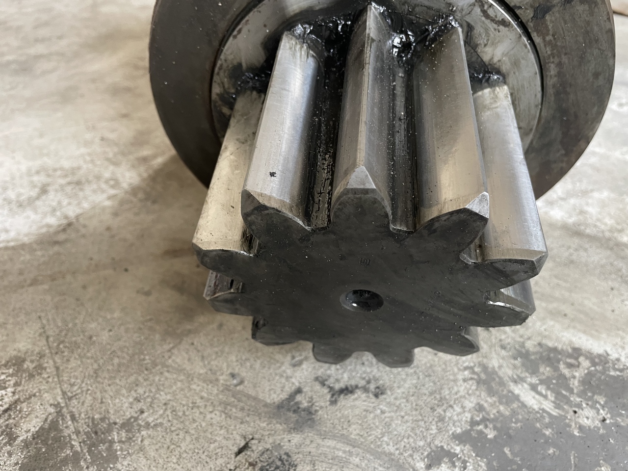 LIEBHERR 914 SAT 250/231 - Поворотный редуктор: фото 5 LIEBHERR 914 SAT 250/231 - Поворотный редуктор: фото 5