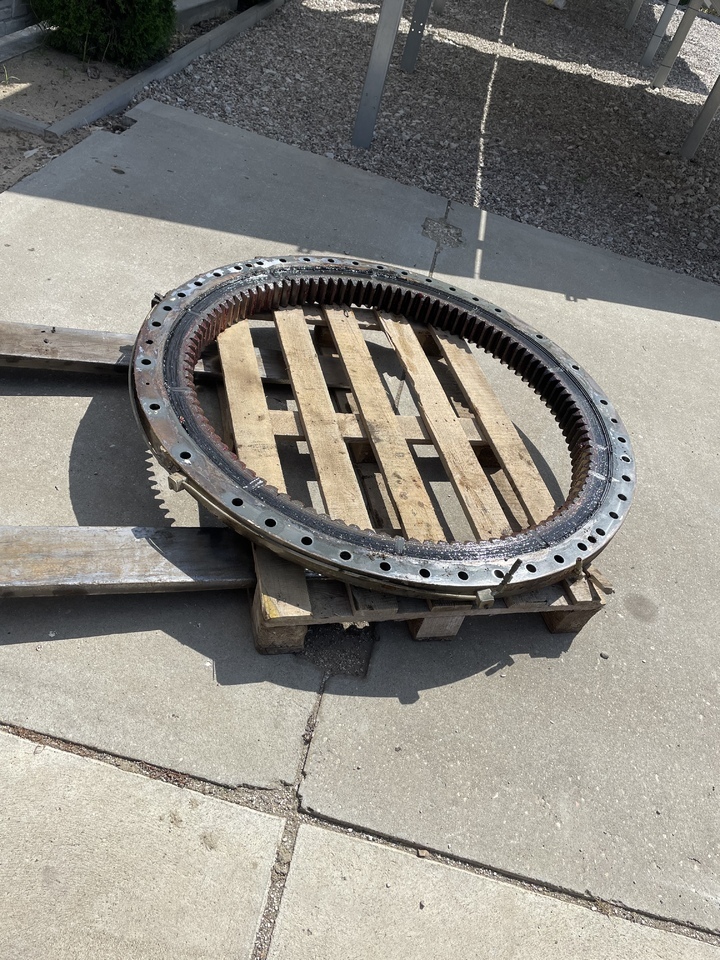 LIEBHERR R906 - Поворотное кольцо для Экскаваторов: фото 1 LIEBHERR R906 - Поворотное кольцо для Экскаваторов: фото 1