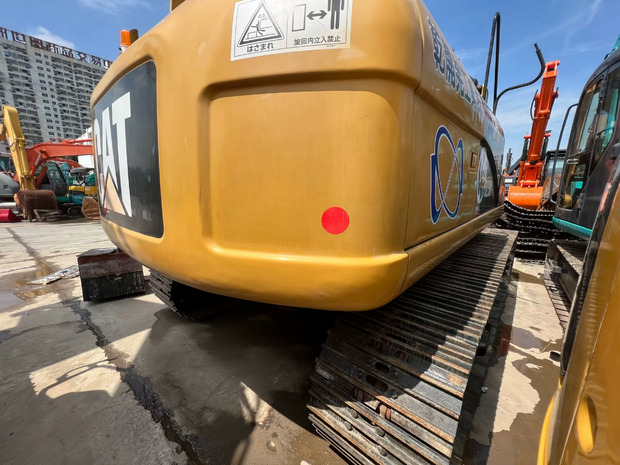 Гусеничный экскаватор 2020 Caterpillar 323D: фото 11