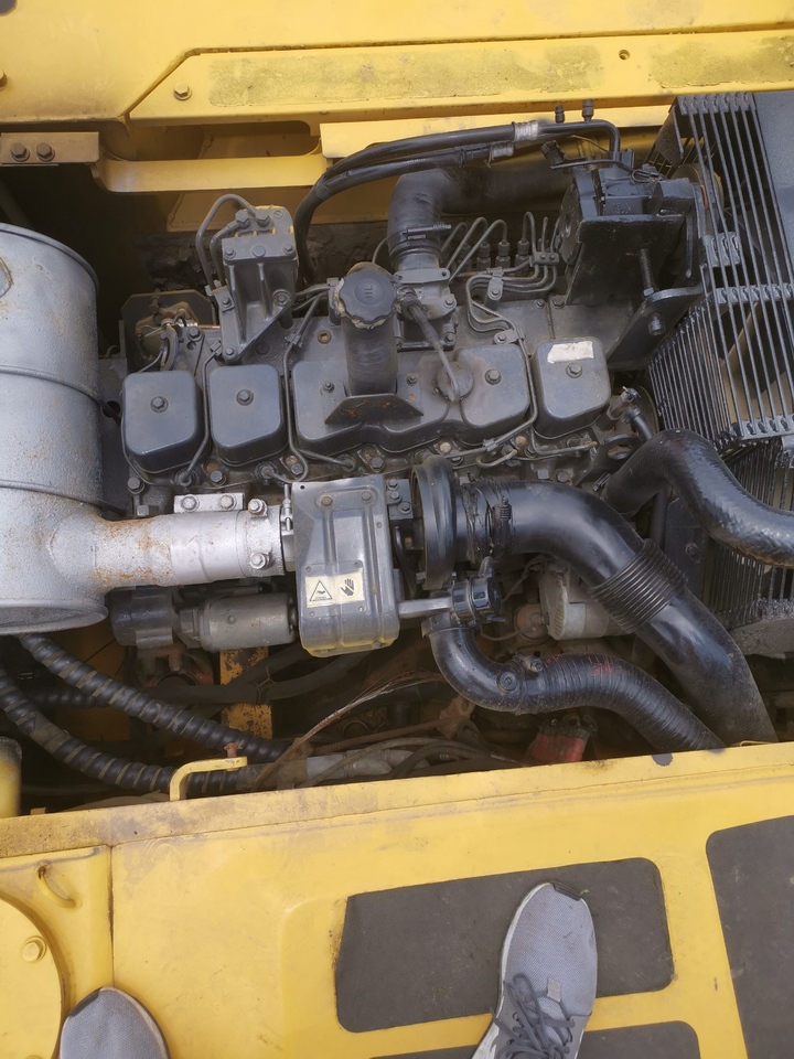 Гусеничный экскаватор Komatsu PC400-8: фото 7