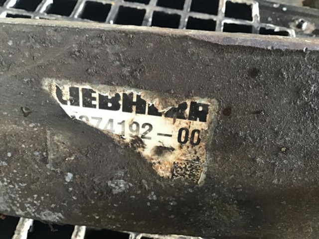 Кабина и интерьер Liebherr Acces Ladder: фото 11
