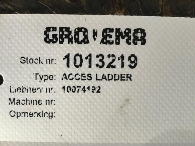 Кабина и интерьер Liebherr Acces Ladder: фото 12