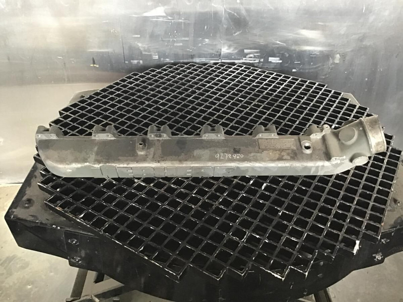 Liebherr Air Suction Pipe - Впускная труба: фото 1 Liebherr Air Suction Pipe - Впускная труба: фото 1