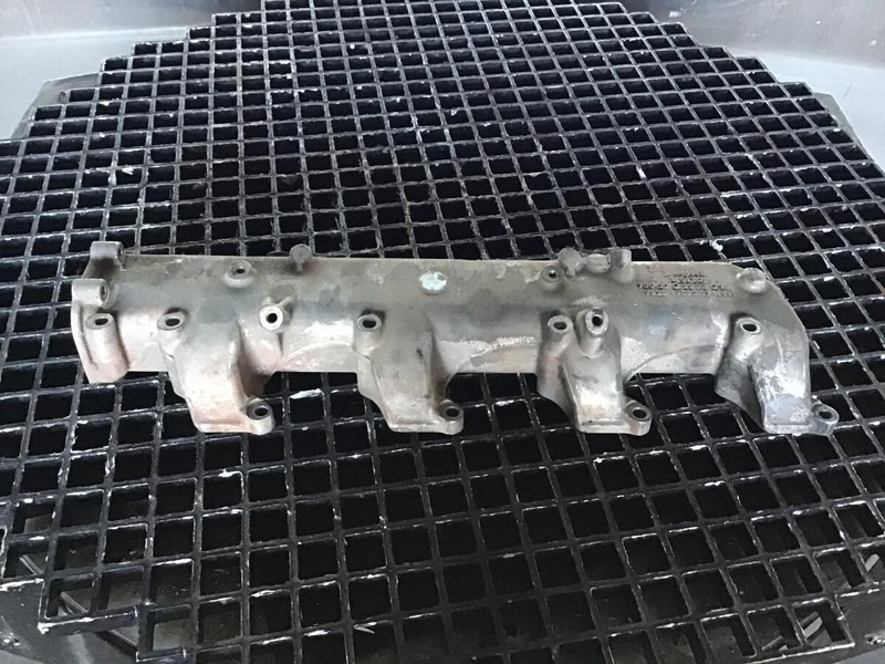 Liebherr Airintake pipe - Впускная труба: фото 1 Liebherr Airintake pipe - Впускная труба: фото 1