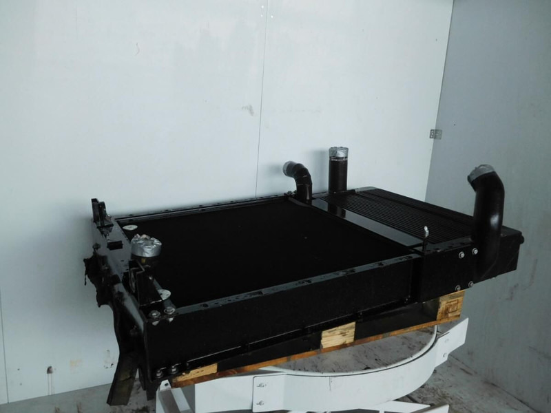 Liebherr Combined Radiator - Радиатор: фото 1 Liebherr Combined Radiator - Радиатор: фото 1