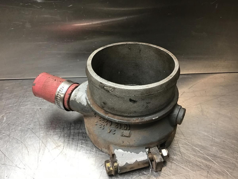 Liebherr Intake Stack - Впускная труба: фото 1 Liebherr Intake Stack - Впускная труба: фото 1