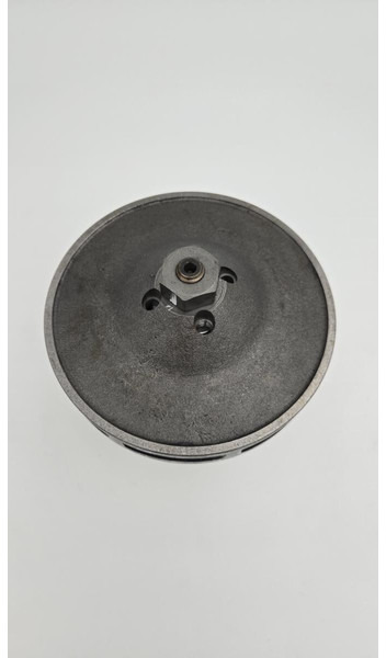 Liebherr New, aftermarket water pump 9077687 - Помпа: фото 2 Liebherr New, aftermarket water pump 9077687 - Помпа: фото 2