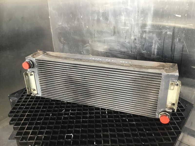 Liebherr Oil Cooler - Масляный радиатор: фото 1 Liebherr Oil Cooler - Масляный радиатор: фото 1