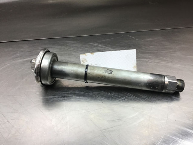 Liebherr Oil Filler Neck - Двигатель и запчасти: фото 1 Liebherr Oil Filler Neck - Двигатель и запчасти: фото 1