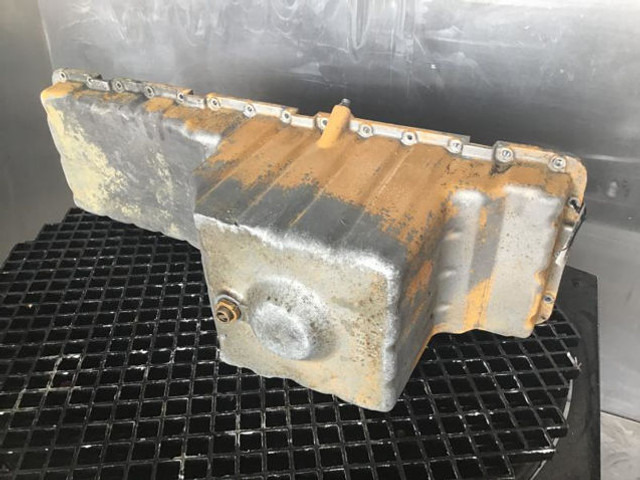 Liebherr Oil Sump - Картер: фото 4 Liebherr Oil Sump - Картер: фото 4