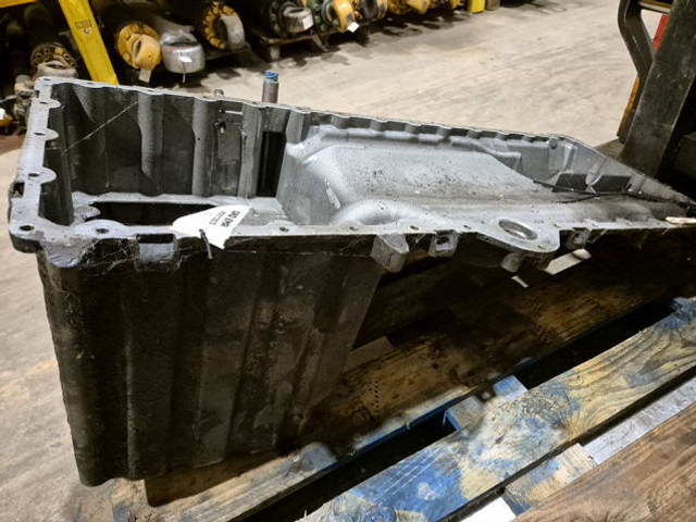 Liebherr Oil Sump - Картер: фото 2 Liebherr Oil Sump - Картер: фото 2