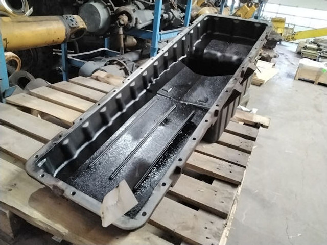 Liebherr Oil Sump - Картер: фото 4 Liebherr Oil Sump - Картер: фото 4